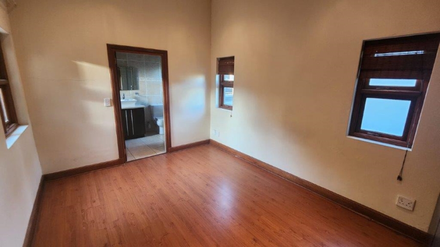 3 Bedroom Property for Sale in Glenvista Gauteng