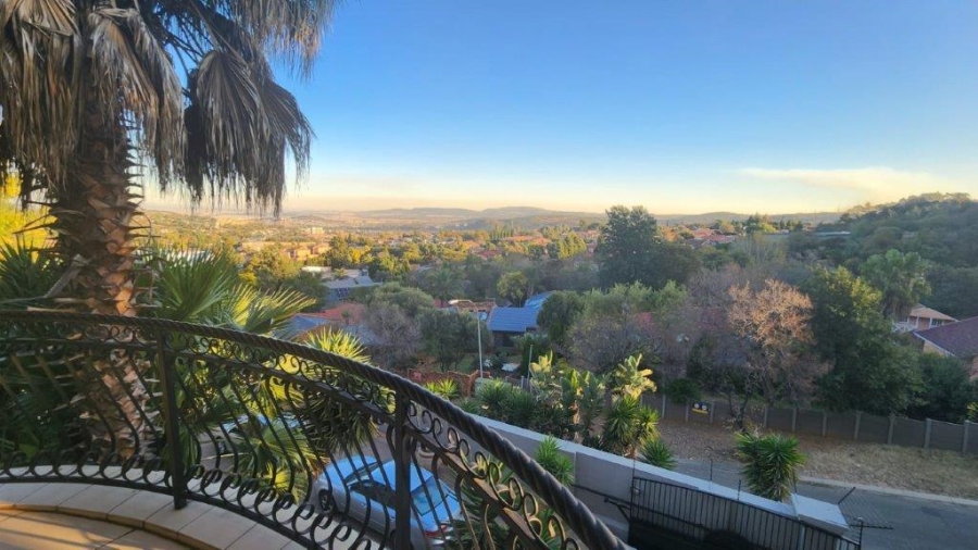 3 Bedroom Property for Sale in Glenvista Gauteng
