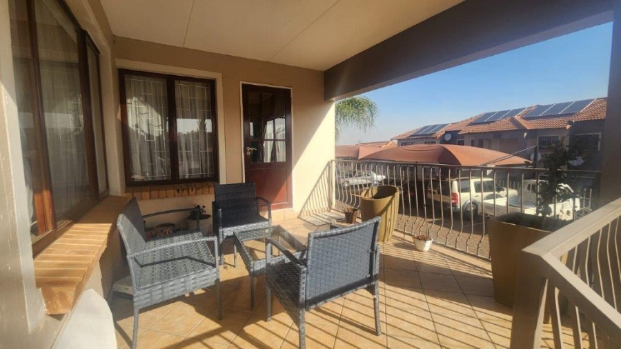 3 Bedroom Property for Sale in Bassonia Gauteng