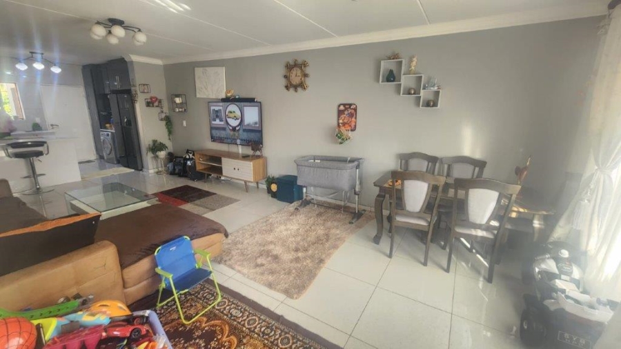3 Bedroom Property for Sale in Bassonia Gauteng