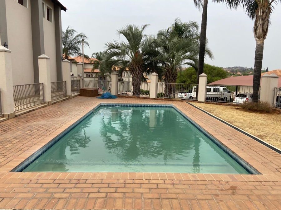 3 Bedroom Property for Sale in Bassonia Gauteng