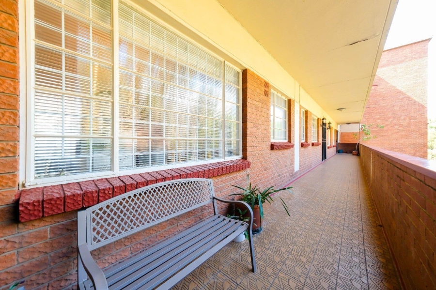 2 Bedroom Property for Sale in Killarney Gauteng