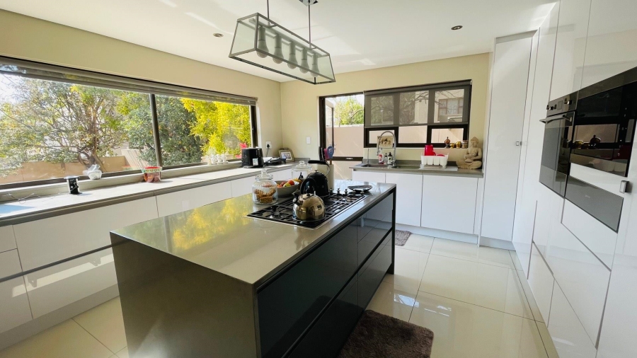 4 Bedroom Property for Sale in Kyalami Hills Gauteng