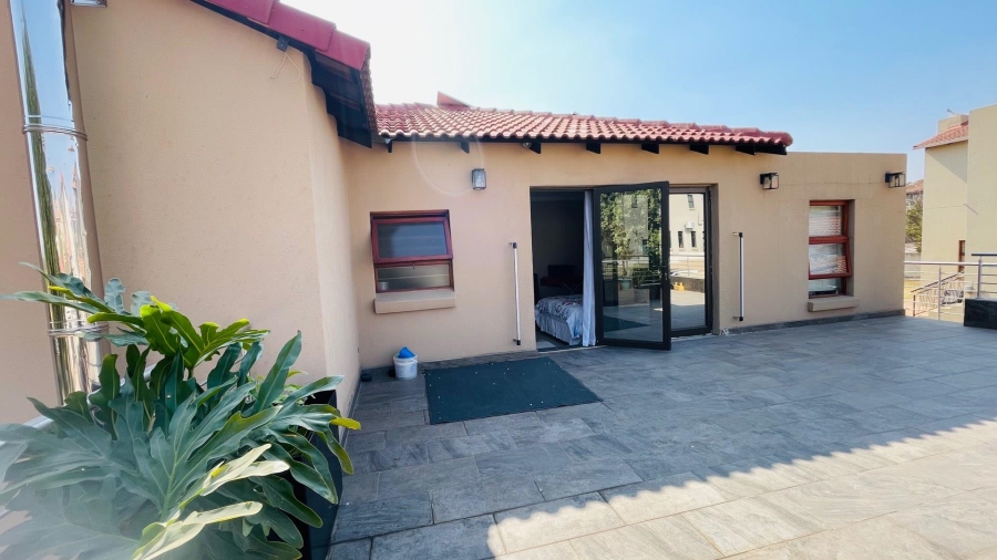 4 Bedroom Property for Sale in Kyalami Hills Gauteng