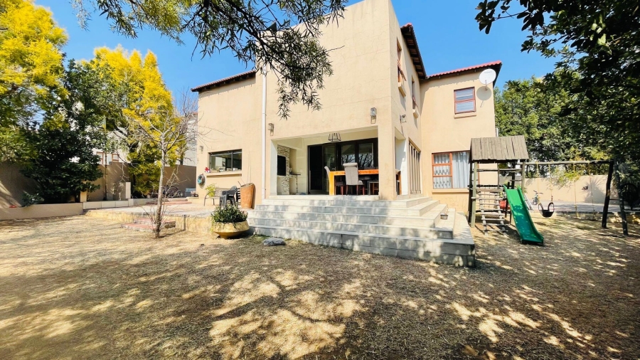 4 Bedroom Property for Sale in Kyalami Hills Gauteng