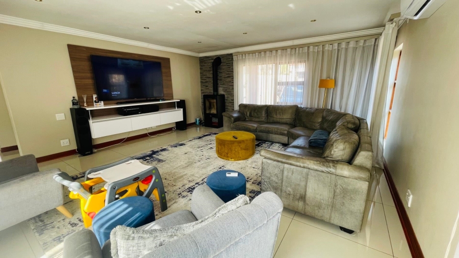 4 Bedroom Property for Sale in Kyalami Hills Gauteng