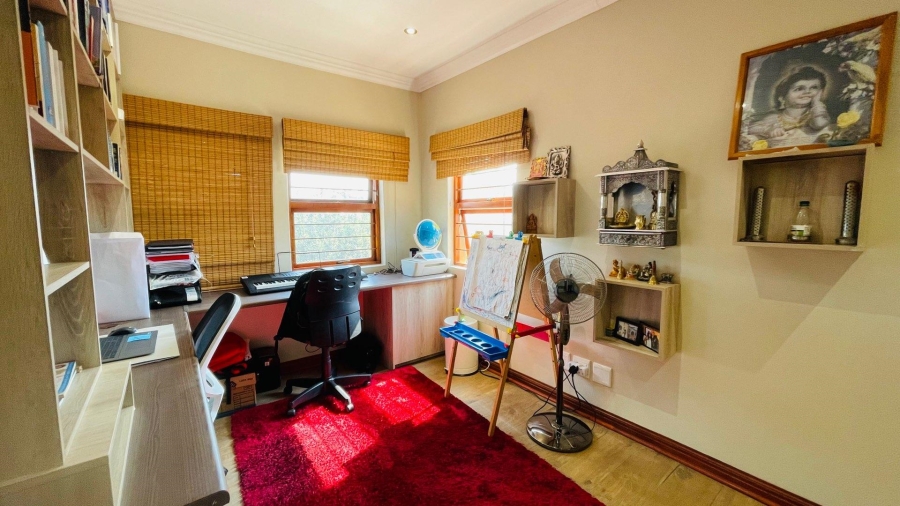 4 Bedroom Property for Sale in Kyalami Hills Gauteng