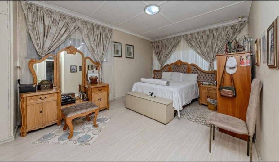 4 Bedroom Property for Sale in Horizon View Gauteng