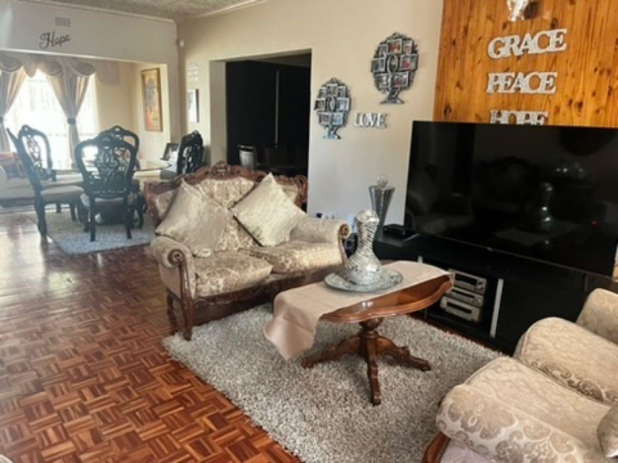 3 Bedroom Property for Sale in Brackenhurst Gauteng