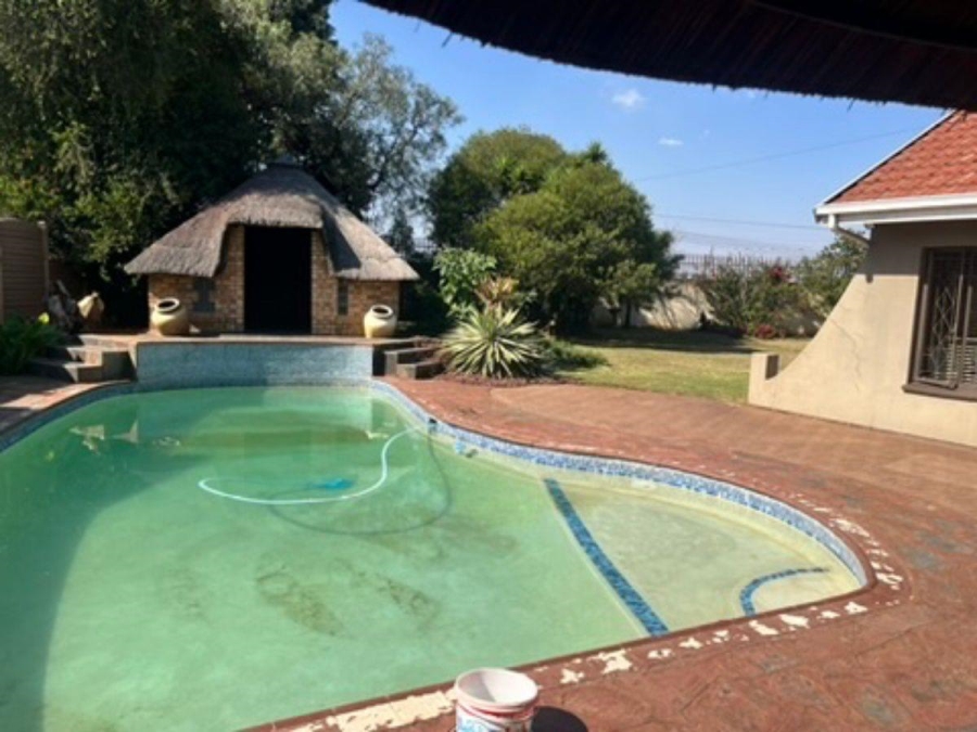 3 Bedroom Property for Sale in Brackenhurst Gauteng