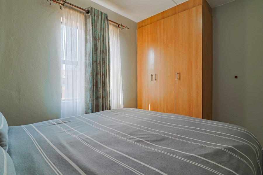 2 Bedroom Property for Sale in Alveda Park Gauteng