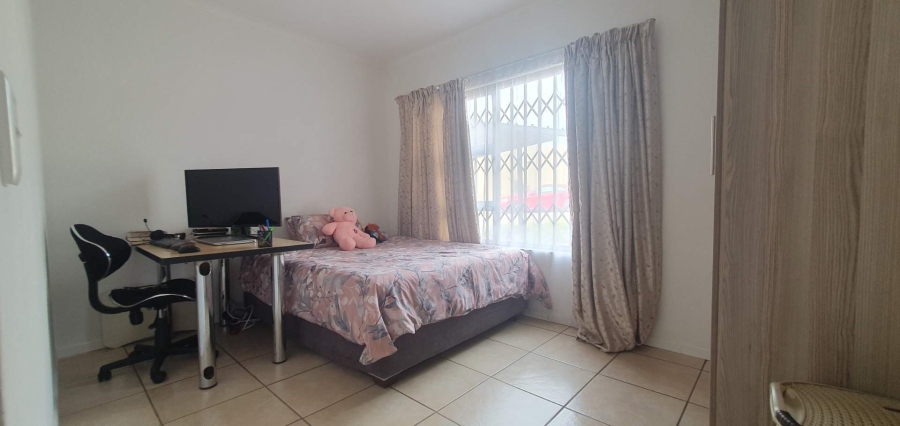 To Let 3 Bedroom Property for Rent in Ruimsig Gauteng