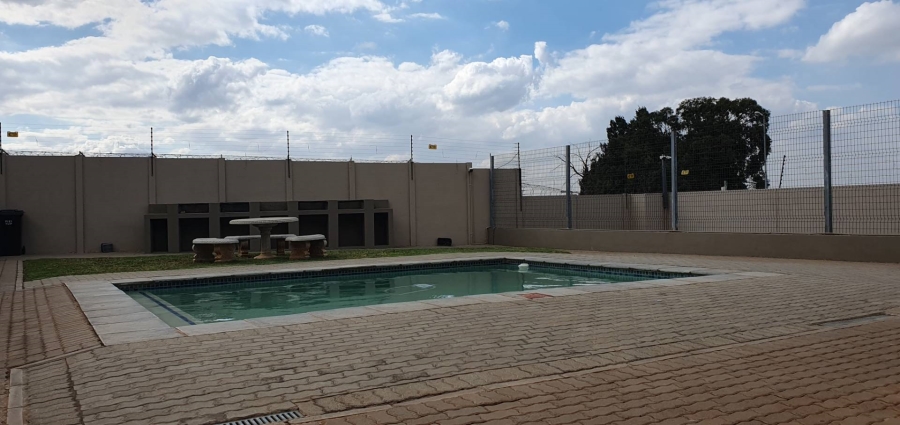 To Let 3 Bedroom Property for Rent in Ruimsig Gauteng