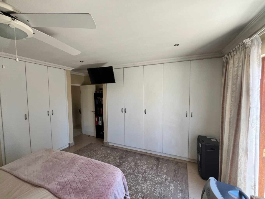 4 Bedroom Property for Sale in Zwartkop Golf Estate Gauteng