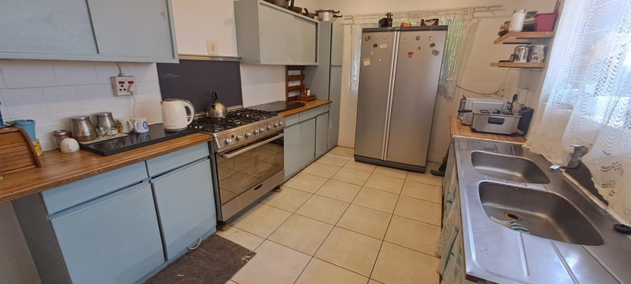 To Let 3 Bedroom Property for Rent in Brackendowns Gauteng