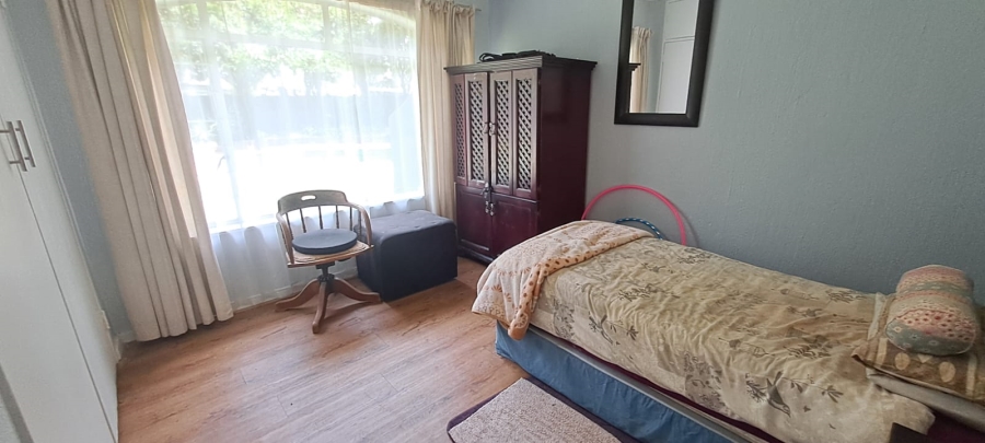 To Let 3 Bedroom Property for Rent in Brackendowns Gauteng