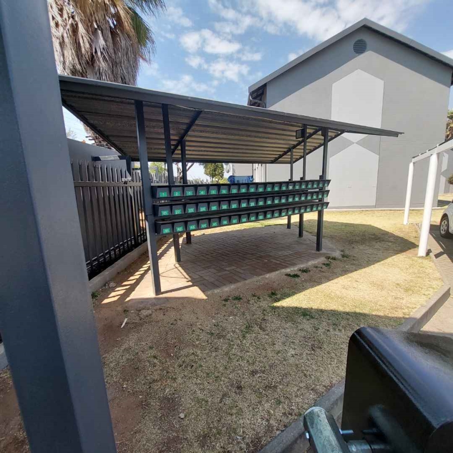 2 Bedroom Property for Sale in Ridgeway Gauteng