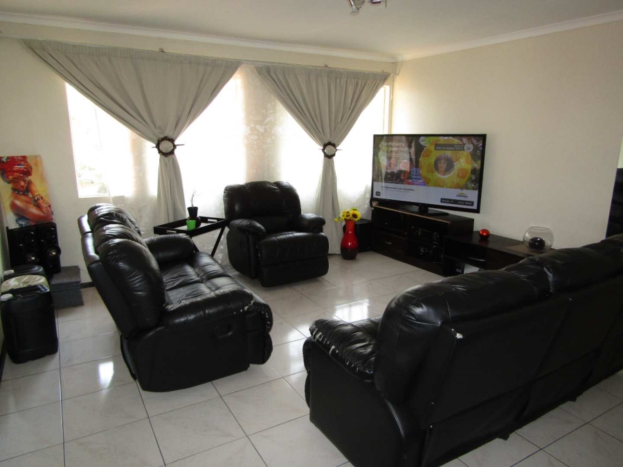 2 Bedroom Property for Sale in Ridgeway Gauteng