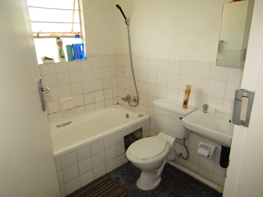 2 Bedroom Property for Sale in Ridgeway Gauteng