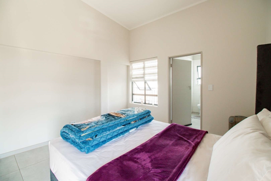 2 Bedroom Property for Sale in Glen Marais Gauteng