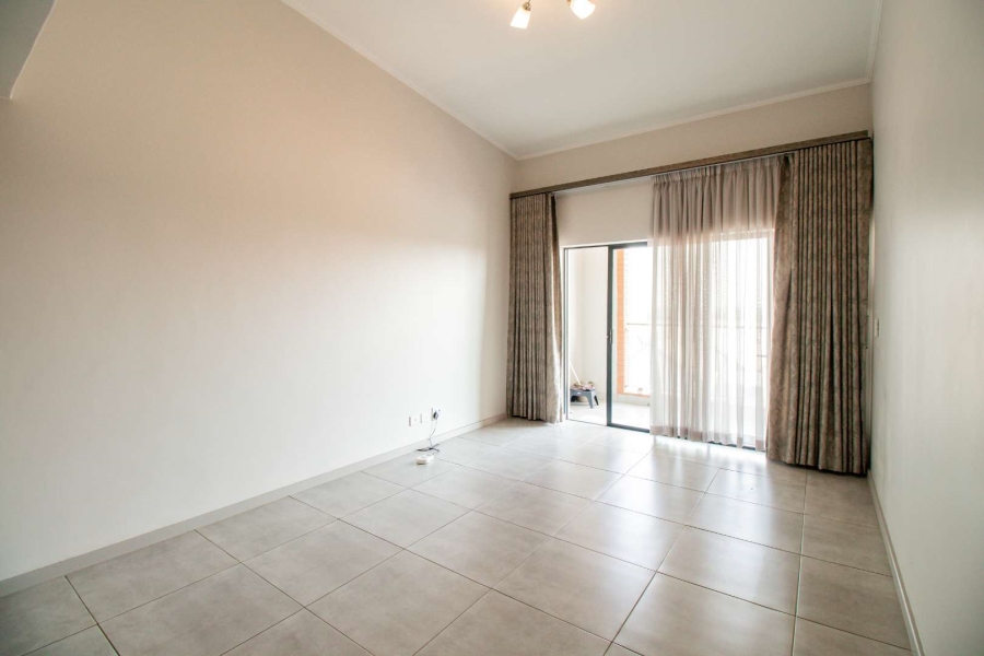 2 Bedroom Property for Sale in Glen Marais Gauteng