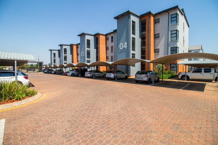 2 Bedroom Property for Sale in Glen Marais Gauteng