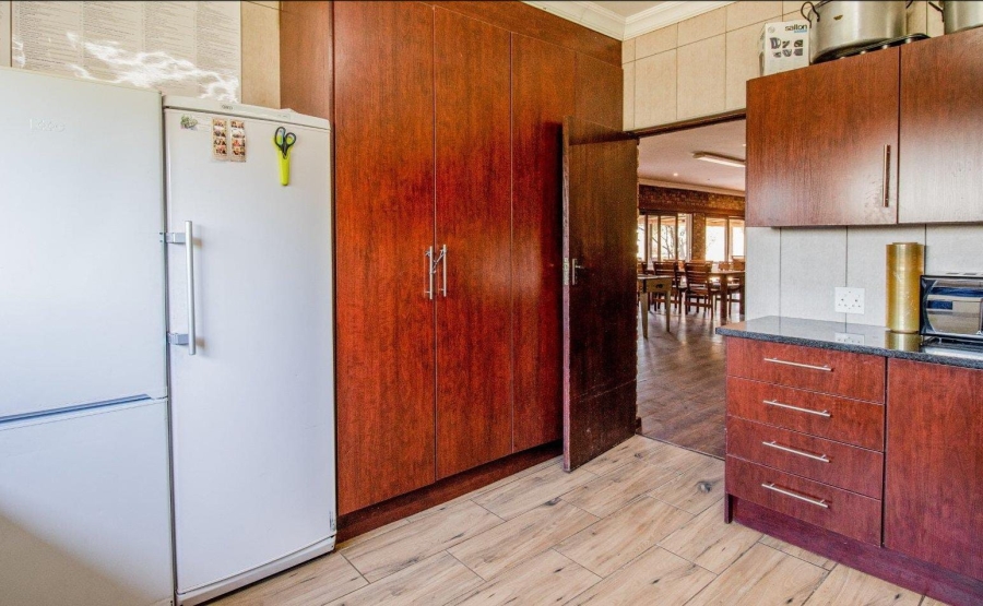 15 Bedroom Property for Sale in Dinokeng Gauteng