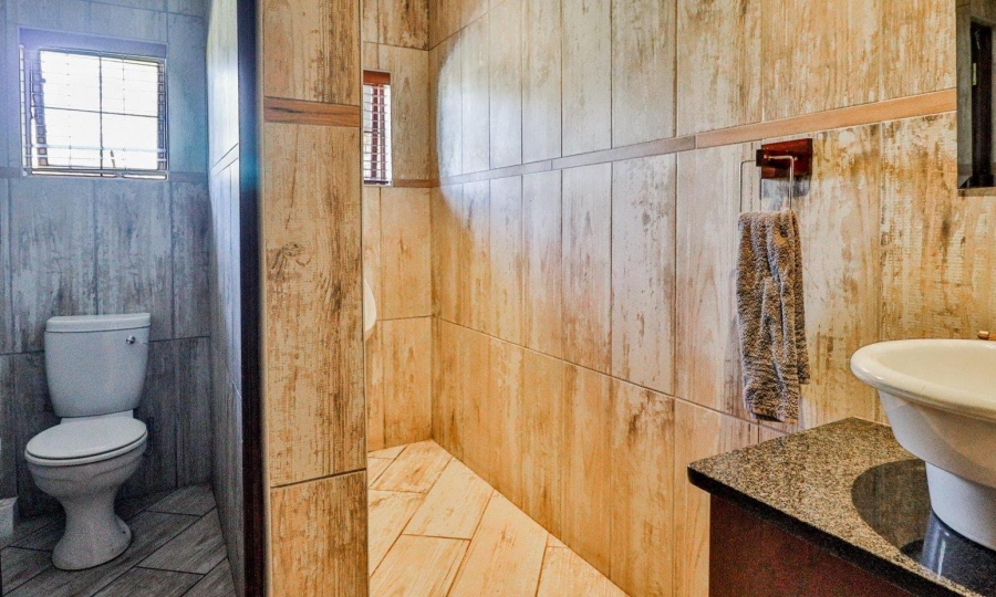 15 Bedroom Property for Sale in Dinokeng Gauteng