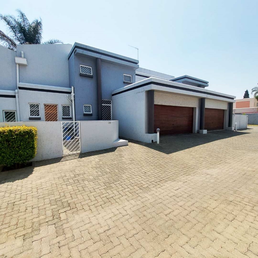 3 Bedroom Property for Sale in Meyersdal Gauteng