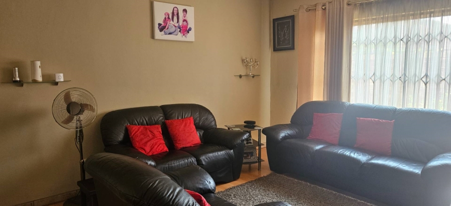 3 Bedroom Property for Sale in New Redruth Gauteng