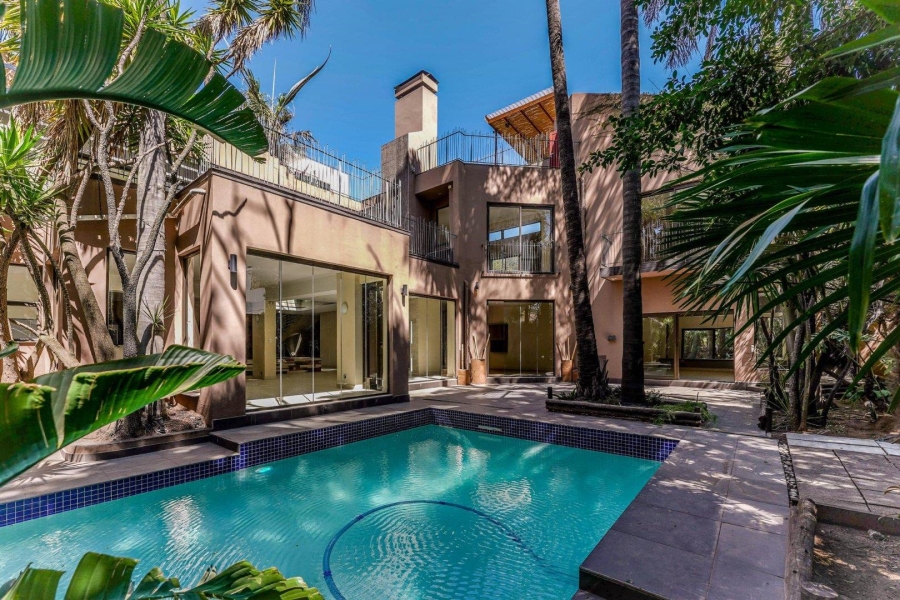 6 Bedroom Property for Sale in Atholl Gauteng