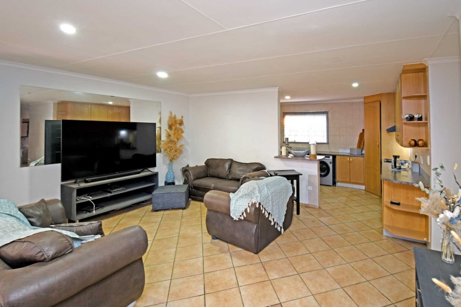 3 Bedroom Property for Sale in Amberfield Heights Gauteng