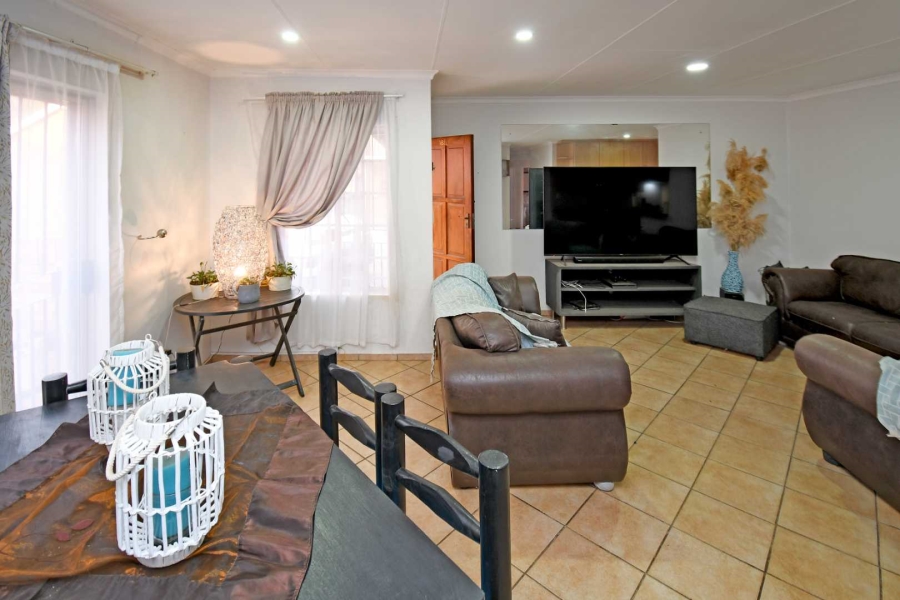 3 Bedroom Property for Sale in Amberfield Heights Gauteng