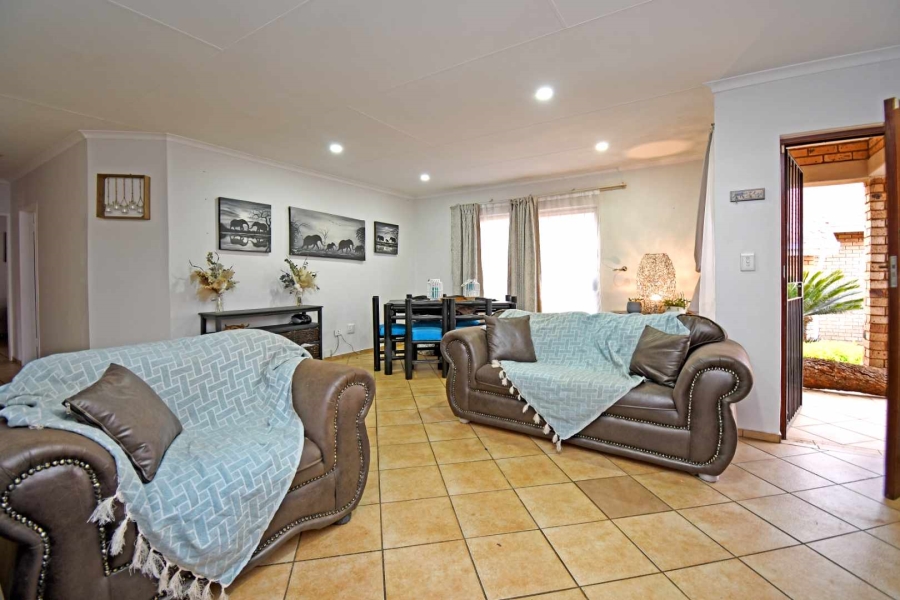 3 Bedroom Property for Sale in Amberfield Heights Gauteng