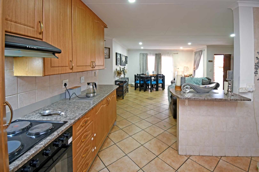 3 Bedroom Property for Sale in Amberfield Heights Gauteng