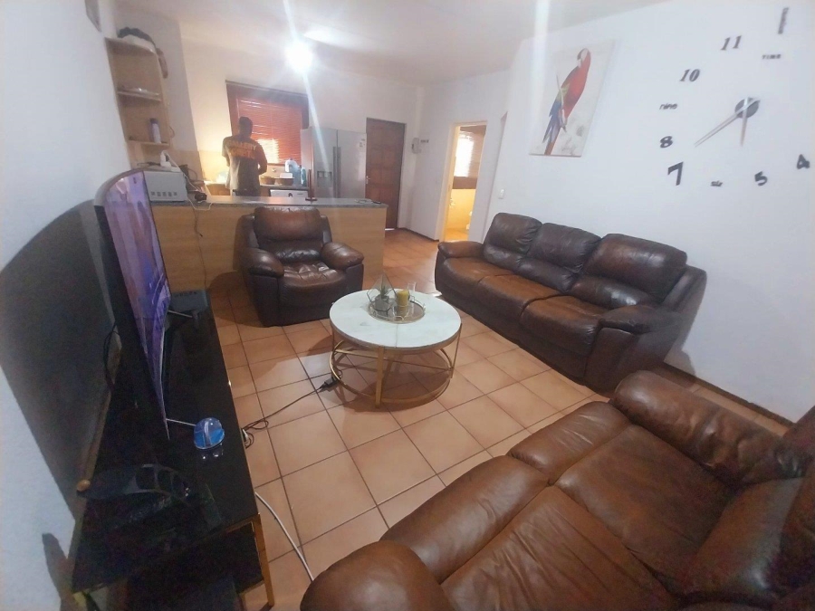 1 Bedroom Property for Sale in Halfway Gardens Gauteng