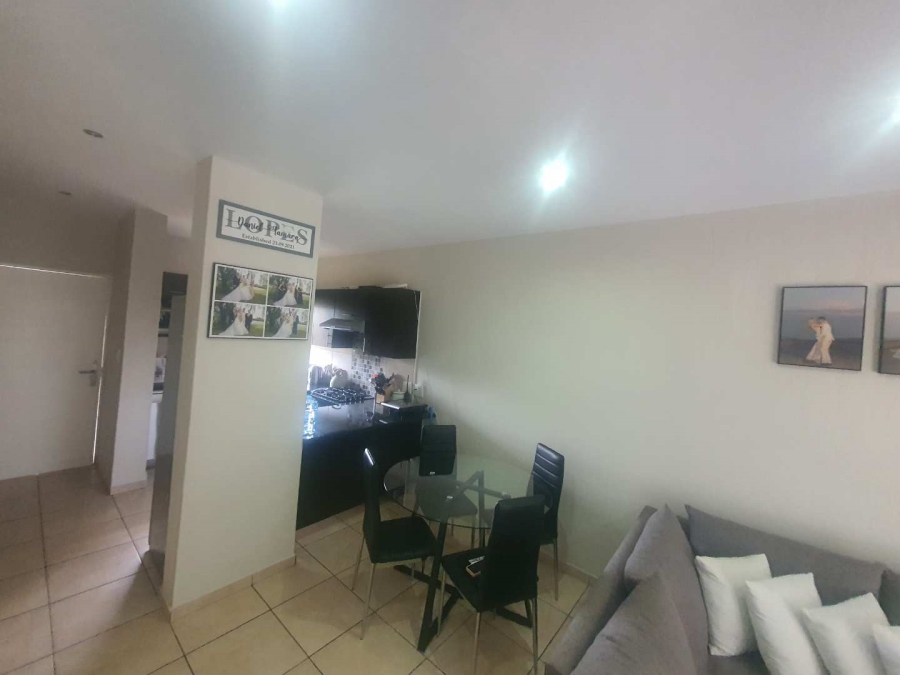 3 Bedroom Property for Sale in Mulbarton Gauteng