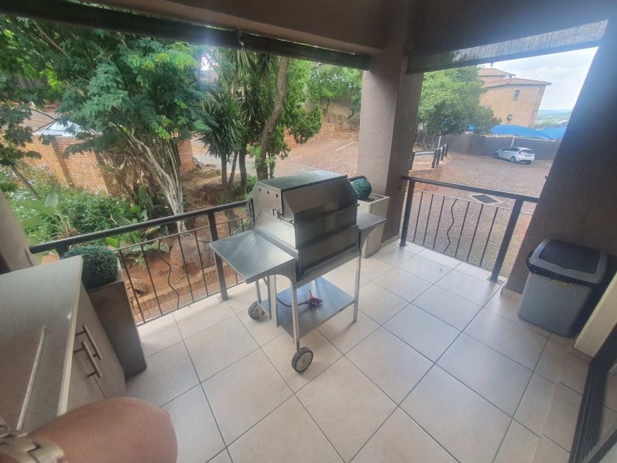 3 Bedroom Property for Sale in Mulbarton Gauteng