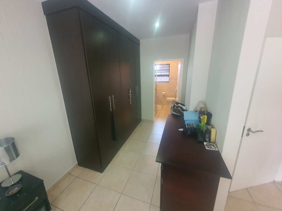 3 Bedroom Property for Sale in Mulbarton Gauteng