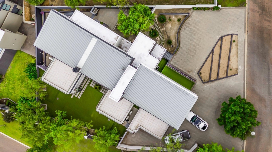 4 Bedroom Property for Sale in Helderfontein Estate Gauteng