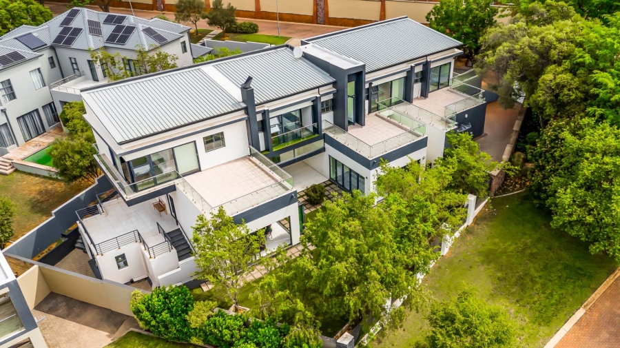 4 Bedroom Property for Sale in Helderfontein Estate Gauteng