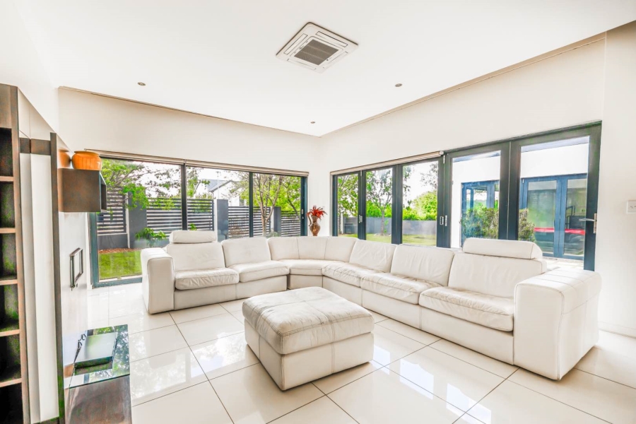 4 Bedroom Property for Sale in Helderfontein Estate Gauteng