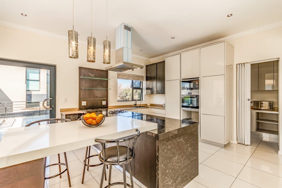 4 Bedroom Property for Sale in Helderfontein Estate Gauteng