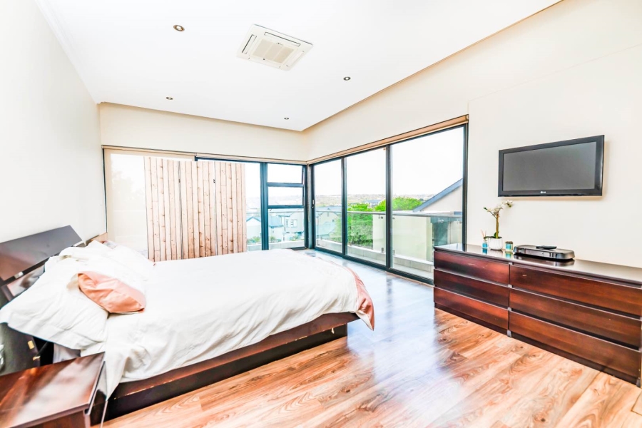 4 Bedroom Property for Sale in Helderfontein Estate Gauteng