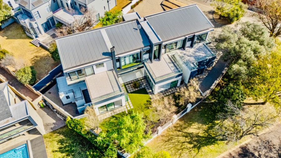 4 Bedroom Property for Sale in Helderfontein Estate Gauteng