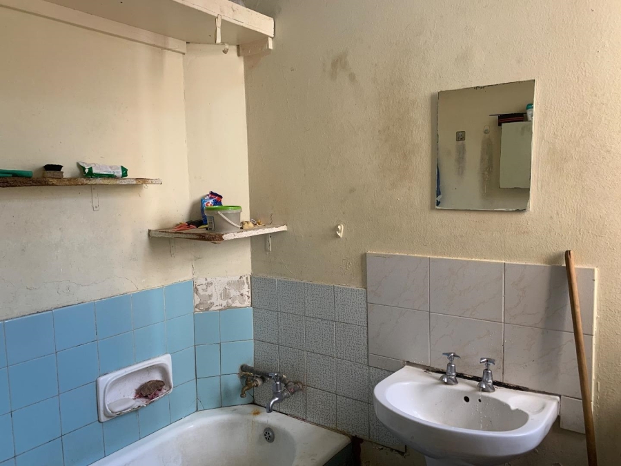 1 Bedroom Property for Sale in Kenilworth Gauteng