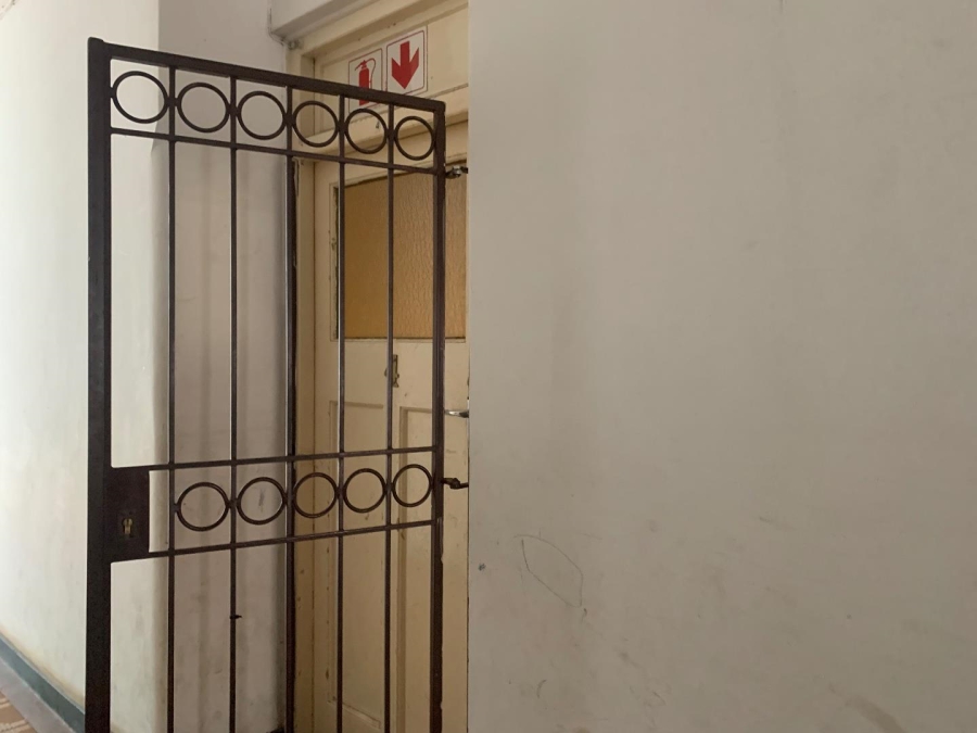 1 Bedroom Property for Sale in Kenilworth Gauteng