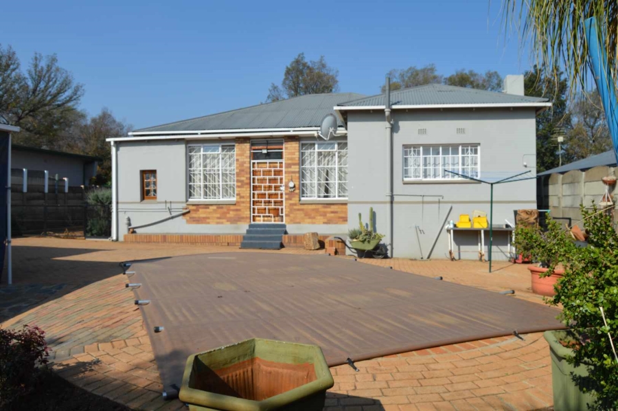 3 Bedroom Property for Sale in Florentia Gauteng