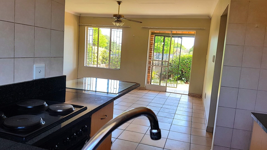 3 Bedroom Property for Sale in East Lynne Gauteng