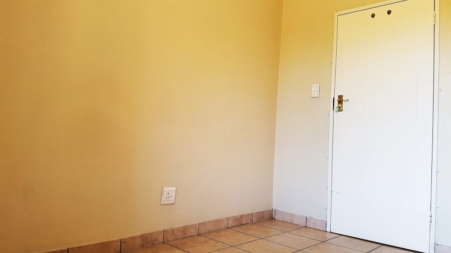 3 Bedroom Property for Sale in East Lynne Gauteng